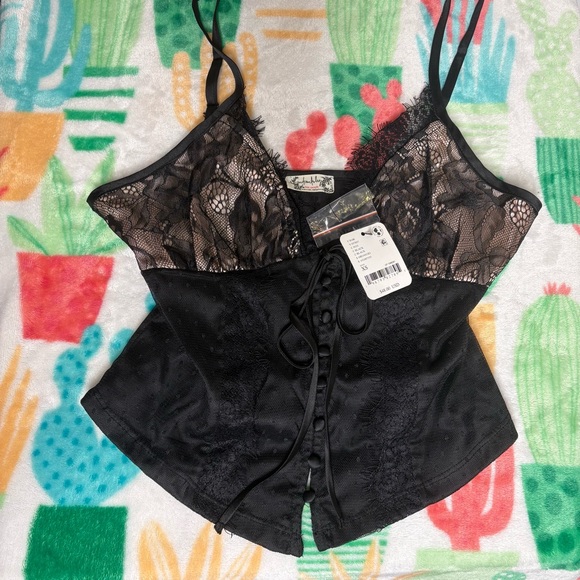 Sold - Picture 3 of 8